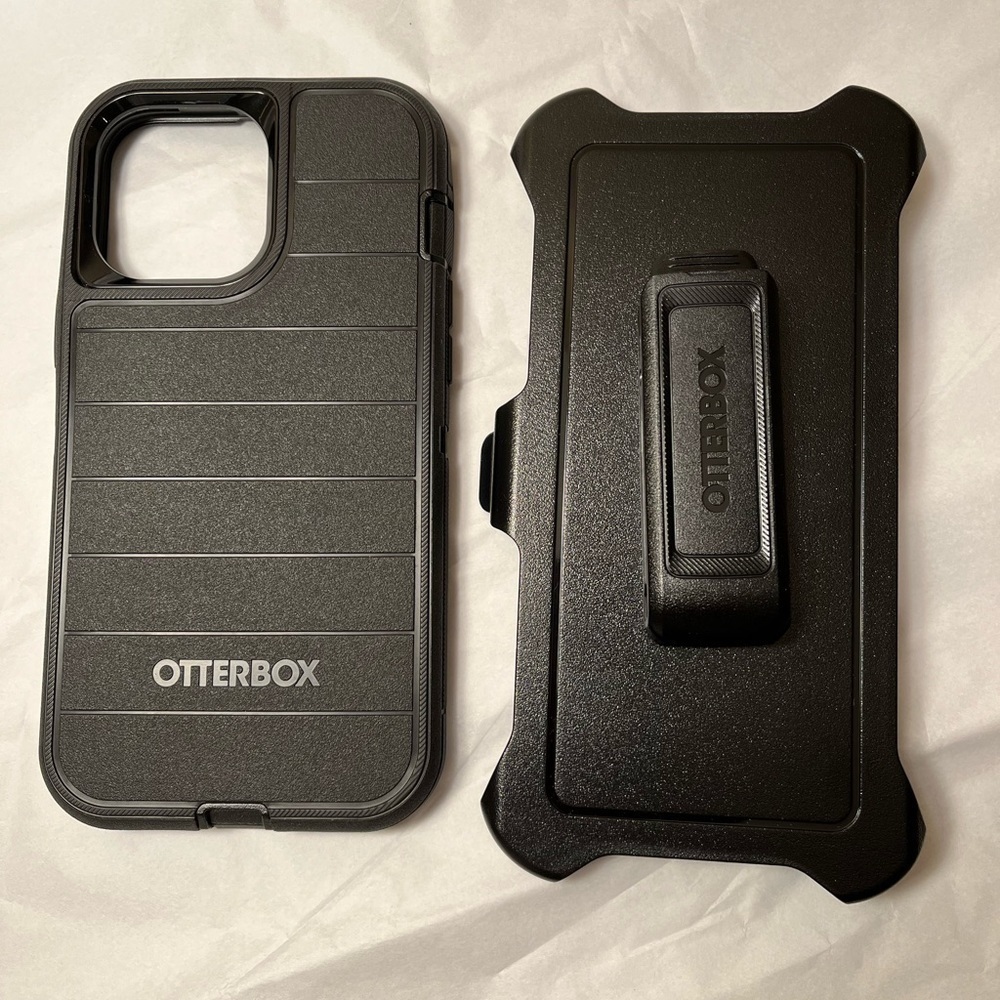 Otterbox IPhone 13 Pro Max Case and Clip NWOB